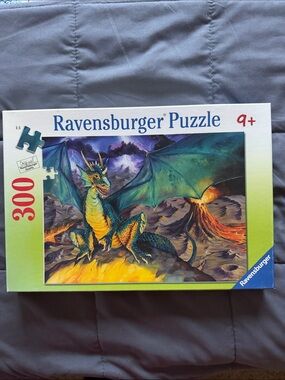 Ravensburger 300 Piece Puzzle  - Land of the Dragons (2004)